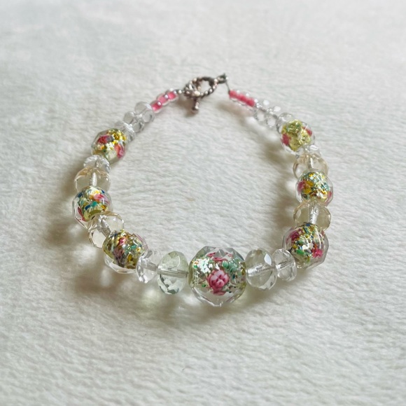 Brand New Romantic Style, Crystal & Fine Beads Bracelet - Picture 11 of 13